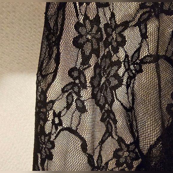 PrettyLittleThing Sexy Slinky Dress with Black Floral Lace Overlay - Size US18 - Picture 2 of 14